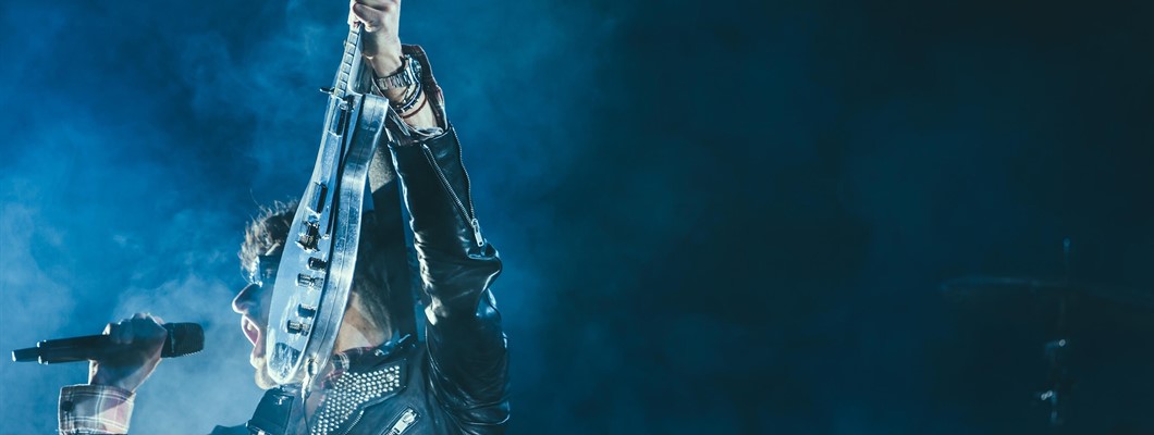 What is the right approach to leadership, team building and performance?